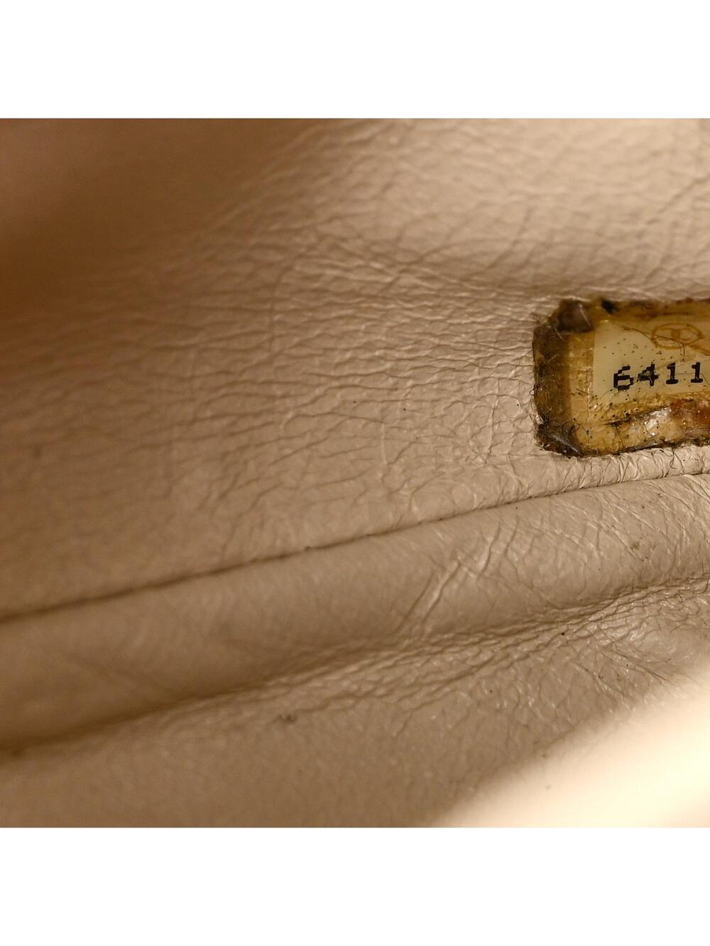 Chanel Lambskin Perforated Medium #258825C19B - Picture 7 of 10